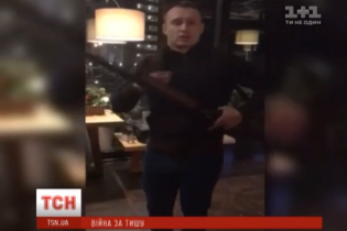 Поранена жінка і побитий офіціант. З'явилися подробиці стрілянини у київському ресторані