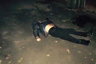 У Маріуполі сварка між компаніями закінчилася кривавою різаниною