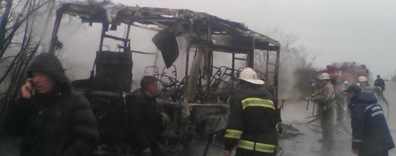 На Харківщині під час руху загорівся рейсовий автобус