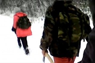 Російські школярі ходять до школи з сокирами
