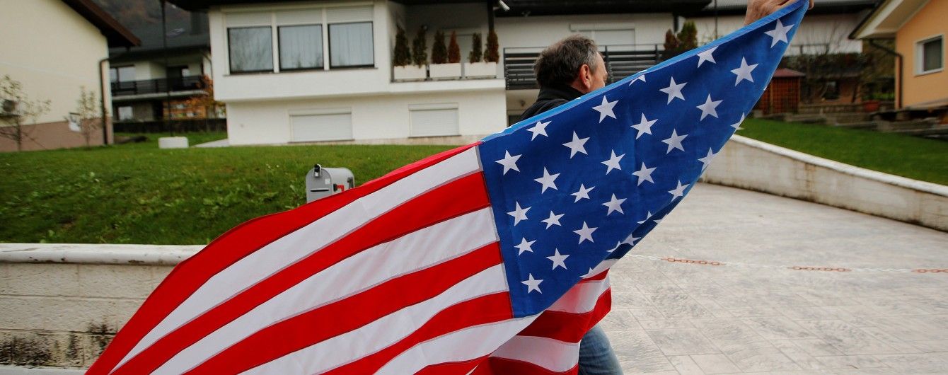 На Батьківщині Меланії Трамп пишаються майбутньою першою леді США, але не обранням її чоловіка