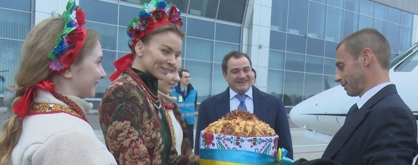 Новий президент УЄФА прилетів до України для оглядин "Олімпійського"