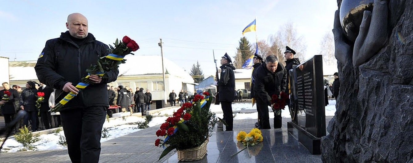 Мати вбитого під Іловайськом героя віддала державну компенсацію за сина військовим