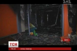 В Одесі невідомий підпалив наповнений людьми "лотерейний маркет"