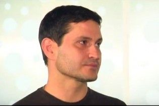 Зірка "Центральної лікарні" Сеітаблаєв розповів, як вдосконалює свою українську мову