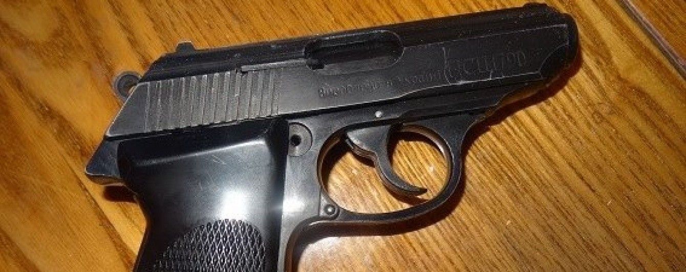 Охранник Яроша подстрелил таксиста из-за спора о языке
