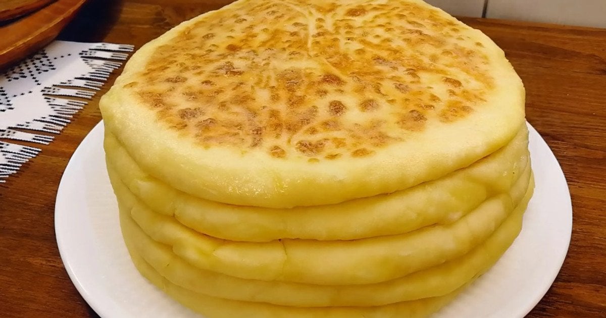 Рецепт коржів на сковороді