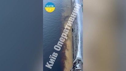 Днепр в Киеве стал мутным: эколог объяснил причину