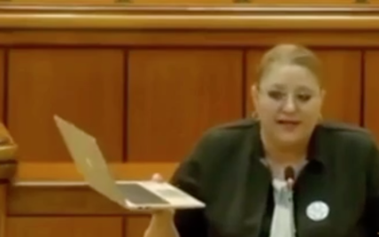 Румунська депутатка, яка запропонувала "анексувати частину України", знову оскандалилась (відео)