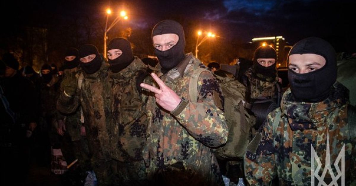 Добровольці поїхали воювати проти російських найманців.