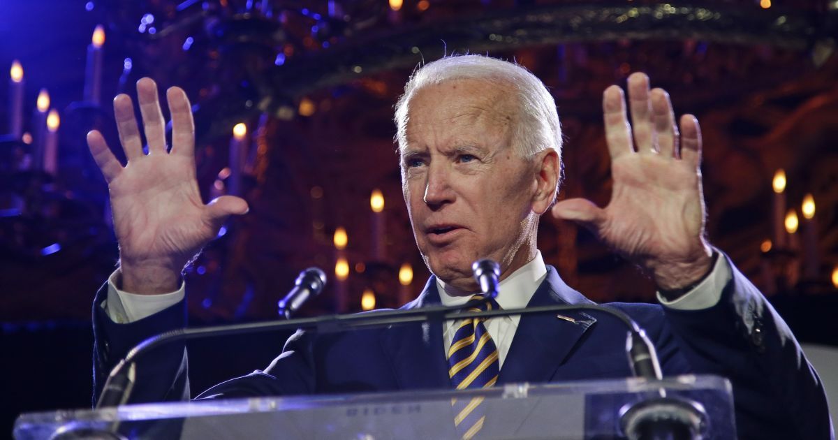 Джо Байден объявил об участии в выборах президента США