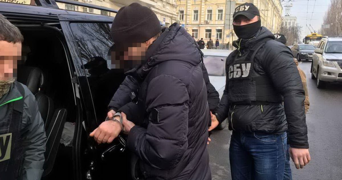 "Откат" и вымогательство: в Киеве СБУ задержала "на горячем" руководителя фонда соцзащиты инвалидов