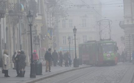 Синоптики попереджають про сильний туман. Прогноз погоди в Україні на 23 жовтня