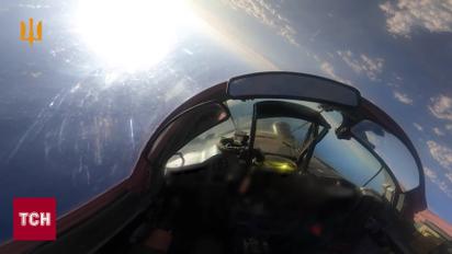 Украинская авиация уничтожает вражеские цели! Уникальное видео боевой работы летчиков 40-й бригады!   