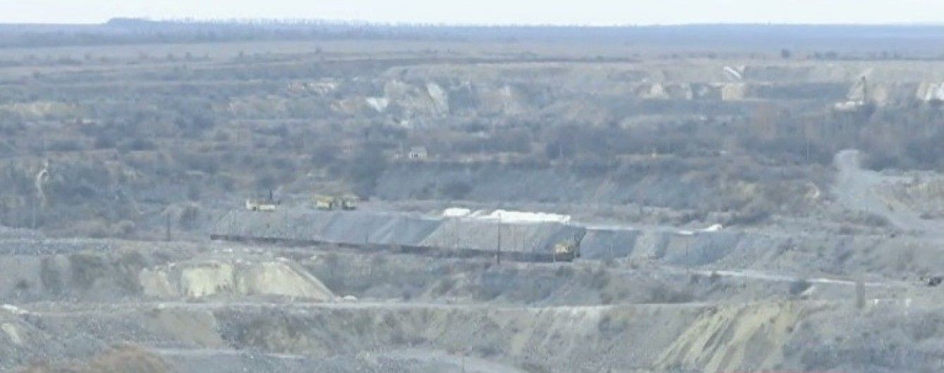 Кар'єр і завод українського мільярдера опинився на лінії фронту під "опікою" бойовиків