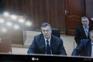 "Ми з вами давно не зустрічалися." Янукович заявив, що не скасовуватиме прес-конференцію