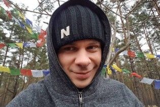 З лижами та в комбінезоні: Дмитро Комаров показав, як виглядав у дитинстві
