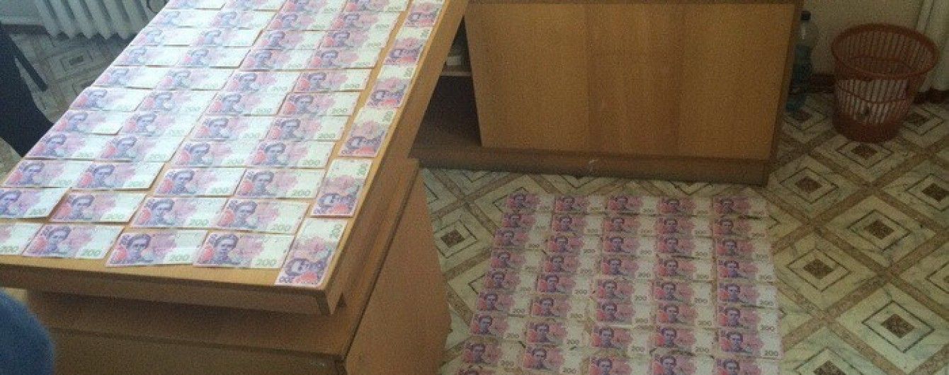 На Херсонщине заместитель председателя райсовета требовал "откат" от победителя тендера