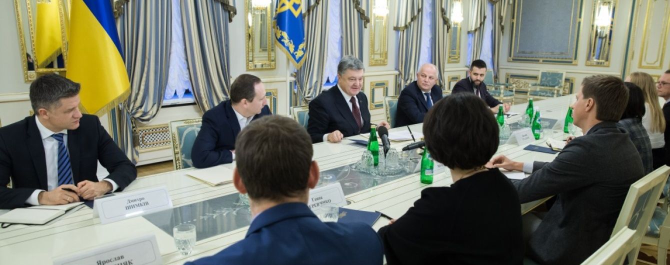 Президент подписал закон, который позволяет заключать договоры в электронной форме