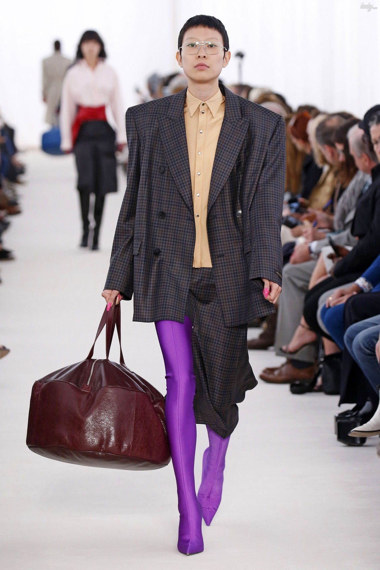 Коллекция Balenciaga прет-а-порте сезона весна-лето 2017_11