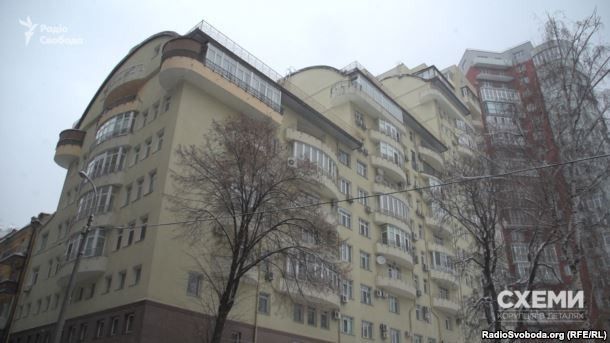 будинок, де є квартира дружинт Костянтина Бриля Майї
