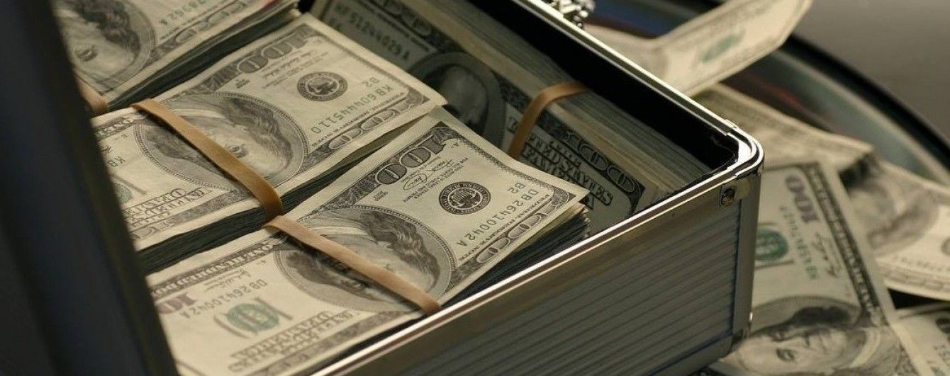 Доллар и евро продолжат дешеветь в курсах валют от НБУ на 12 июня