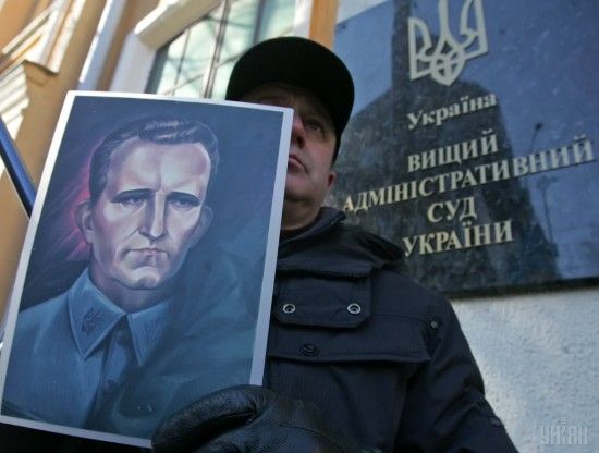 Київрада прийняла до розгляду петицію проти появи проспекту Шухевича