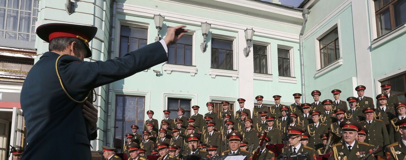 Российский самолет с ансамблем Александрова мог упасть из-за перегрузки – СМИ