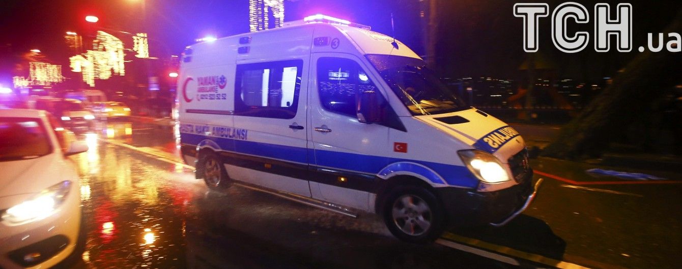 В Турции перевернулся автобус с детьми: пострадали более 30 человек