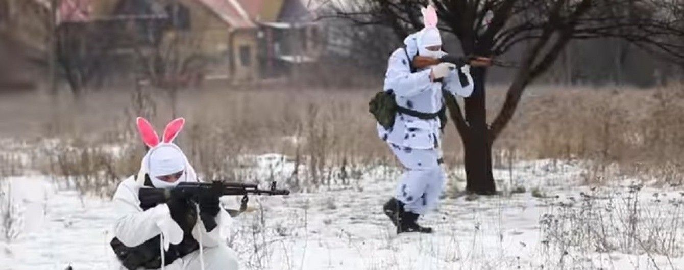 Повний розумовий колапс. Донецькі бойовики-"зайчики" зняли різдвяну "казку" для дітей Донбасу
