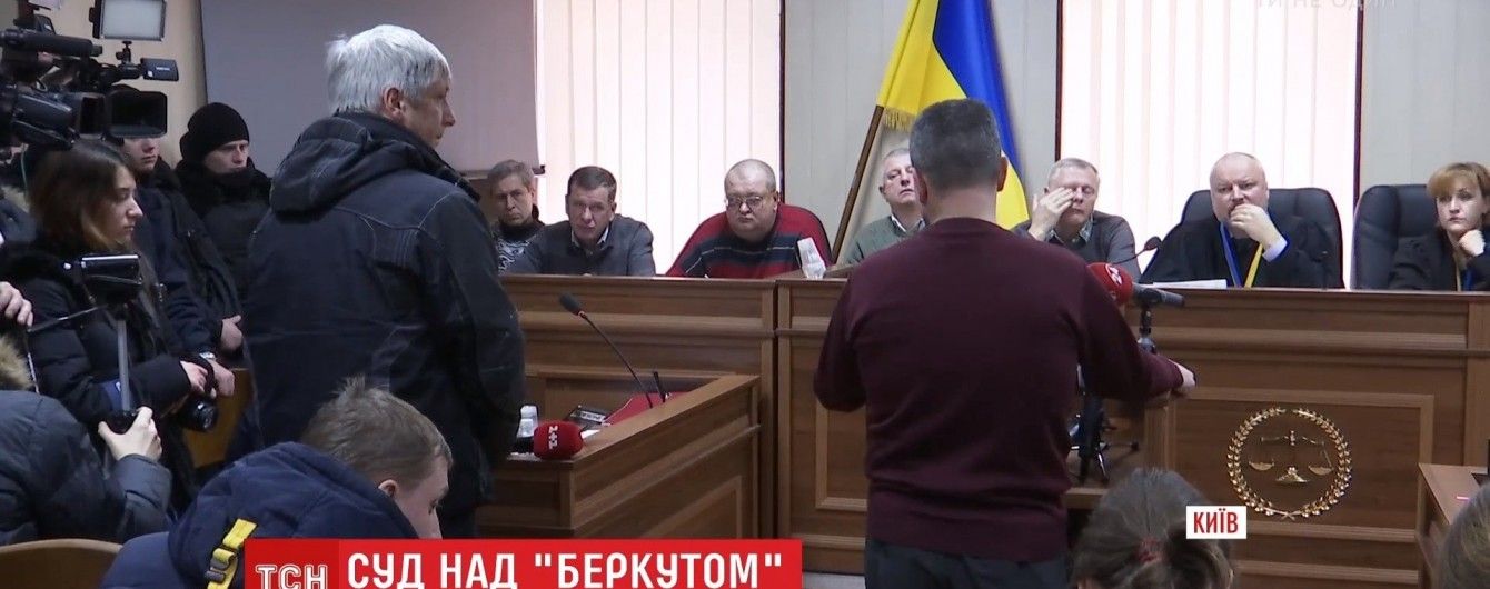 Суд над беркутовцами заслушал отца убитого на Майдане Устима Голоднюка