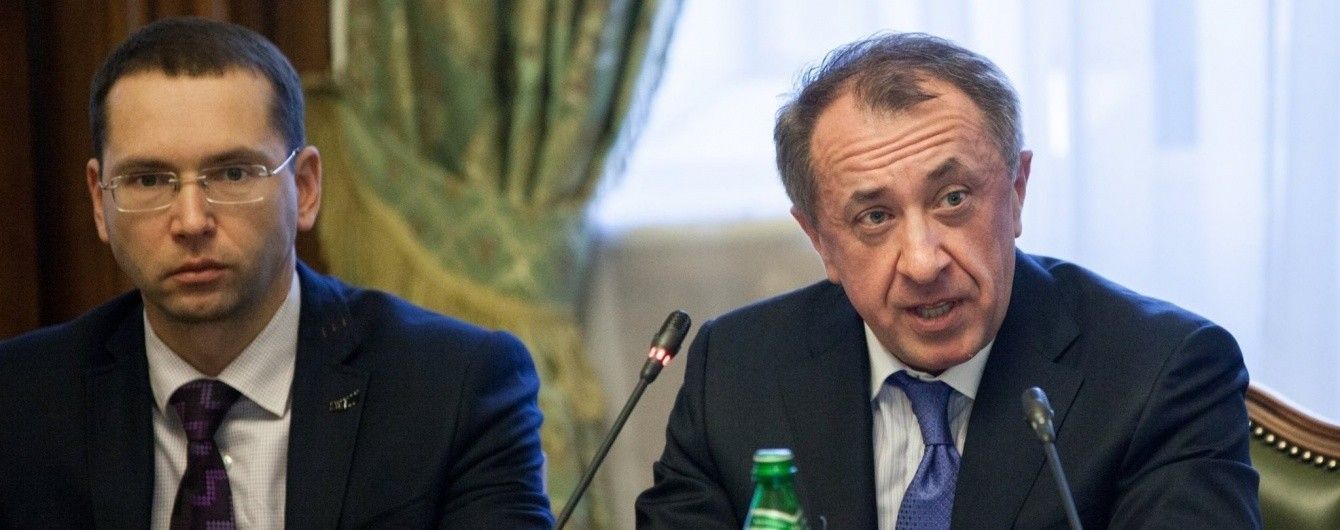 Керівництво та члени Ради Нацбанку щомісяця отримують 138-155 тисяч гривень