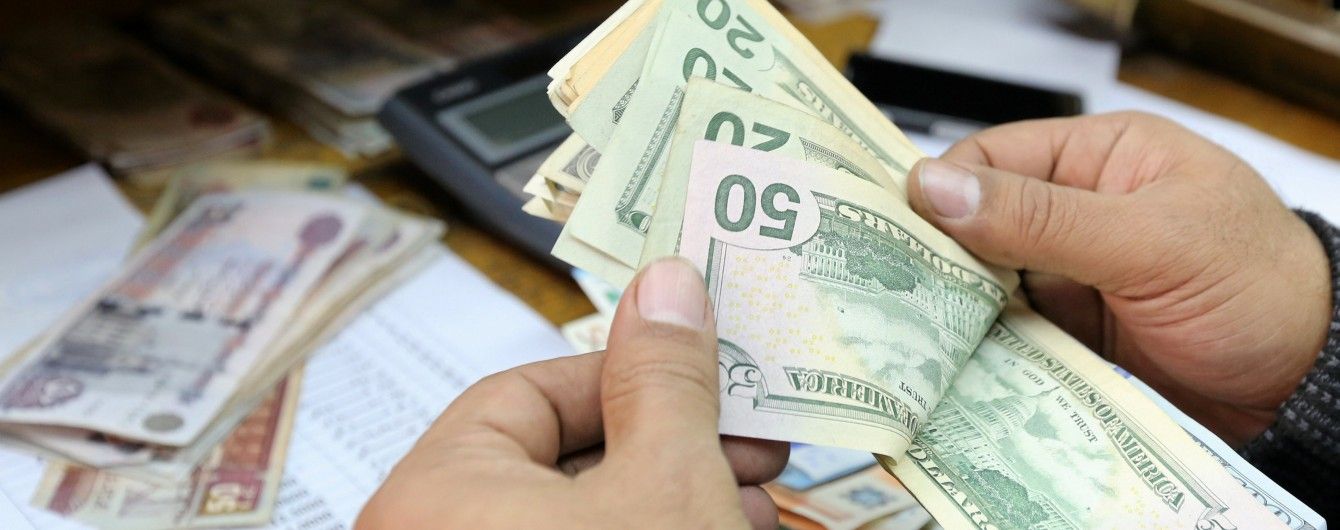 Долар продовжить дешевшати в курсах валют від НБУ на понеділок
