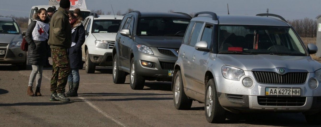 Бойовики з кулемету вистрілили у бік співробітників Червоного Хреста