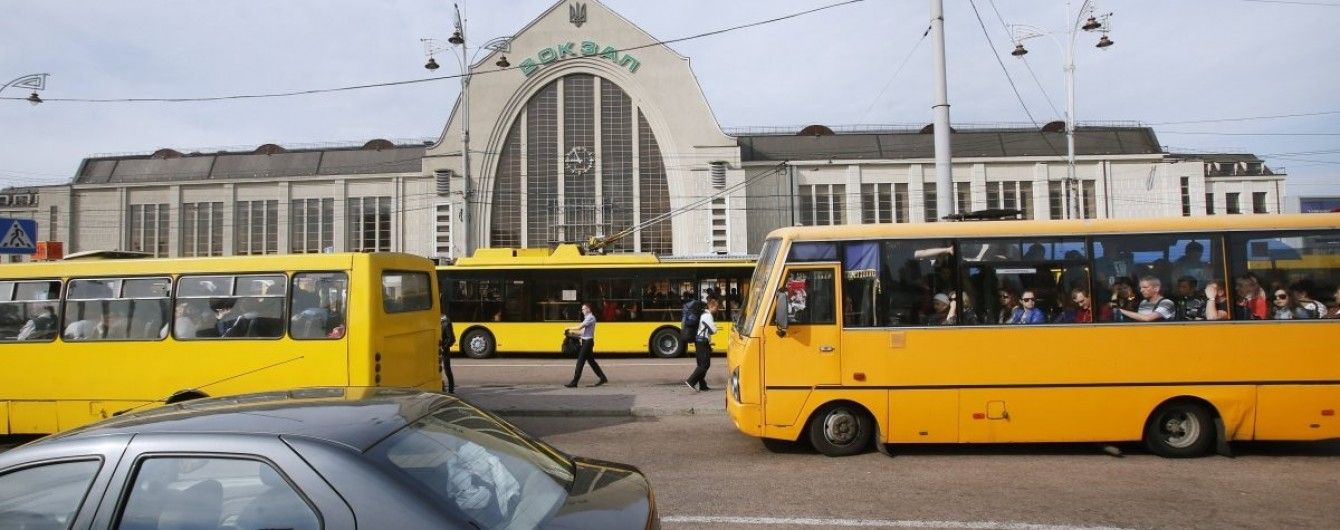 У Києві незаконно працює майже половина маршруток – КМДА