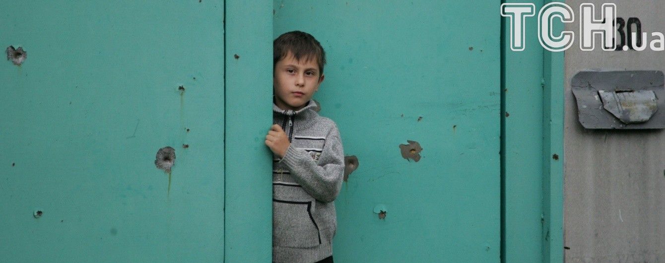 У Донецьку понад півсотні дітей отруїлися протермінованою гуманітаркою від Захарченка - соцмережі