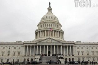 Сенат США почти единогласно проголосовал за новые санкции против России