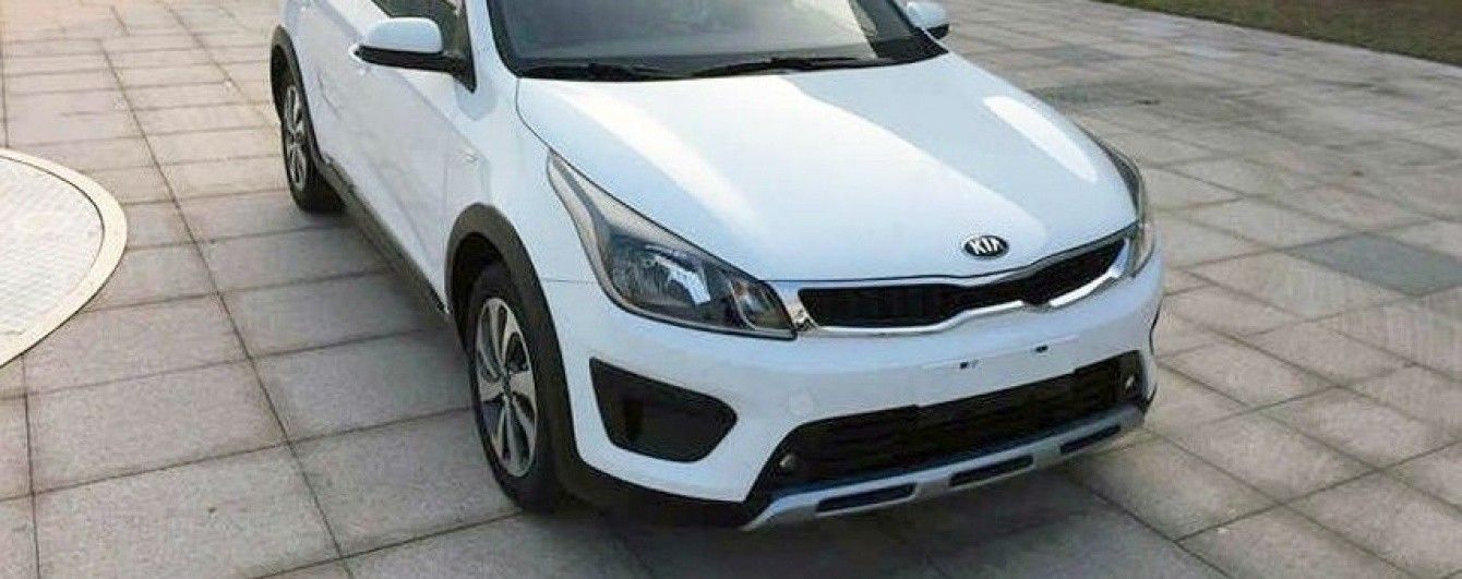 В Сети появились фото компактного кроссовера Kia K2 Cross