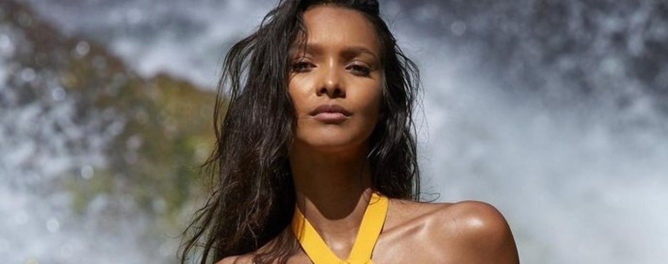 Сексуальная брюнетка Лаис Рибейро снялась для журнала Sports Illustrated