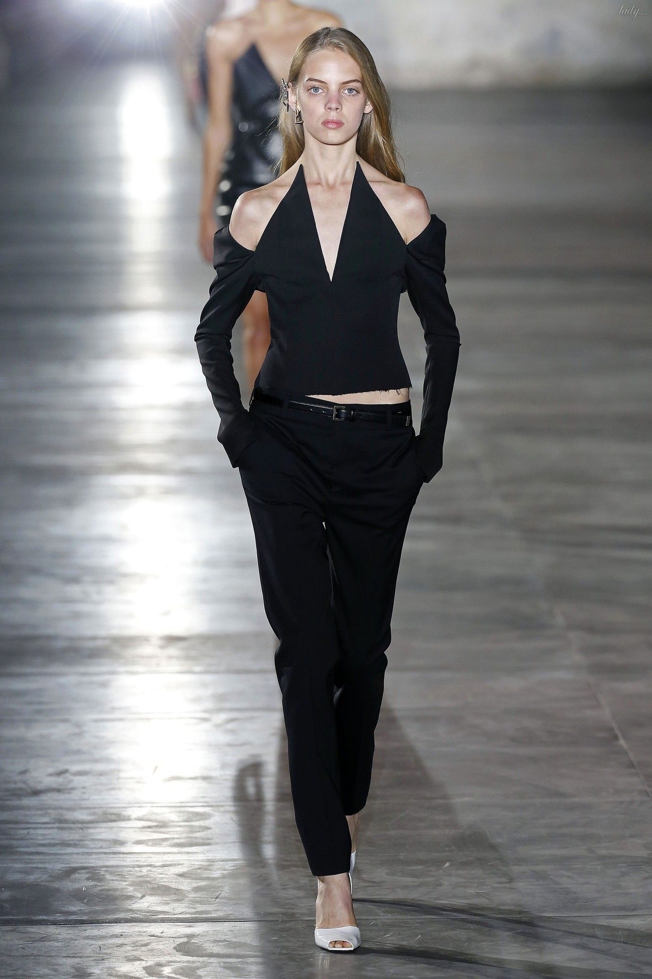 Коллекция Saint Laurent прет-а-порте сезона весна-лето 2017_24