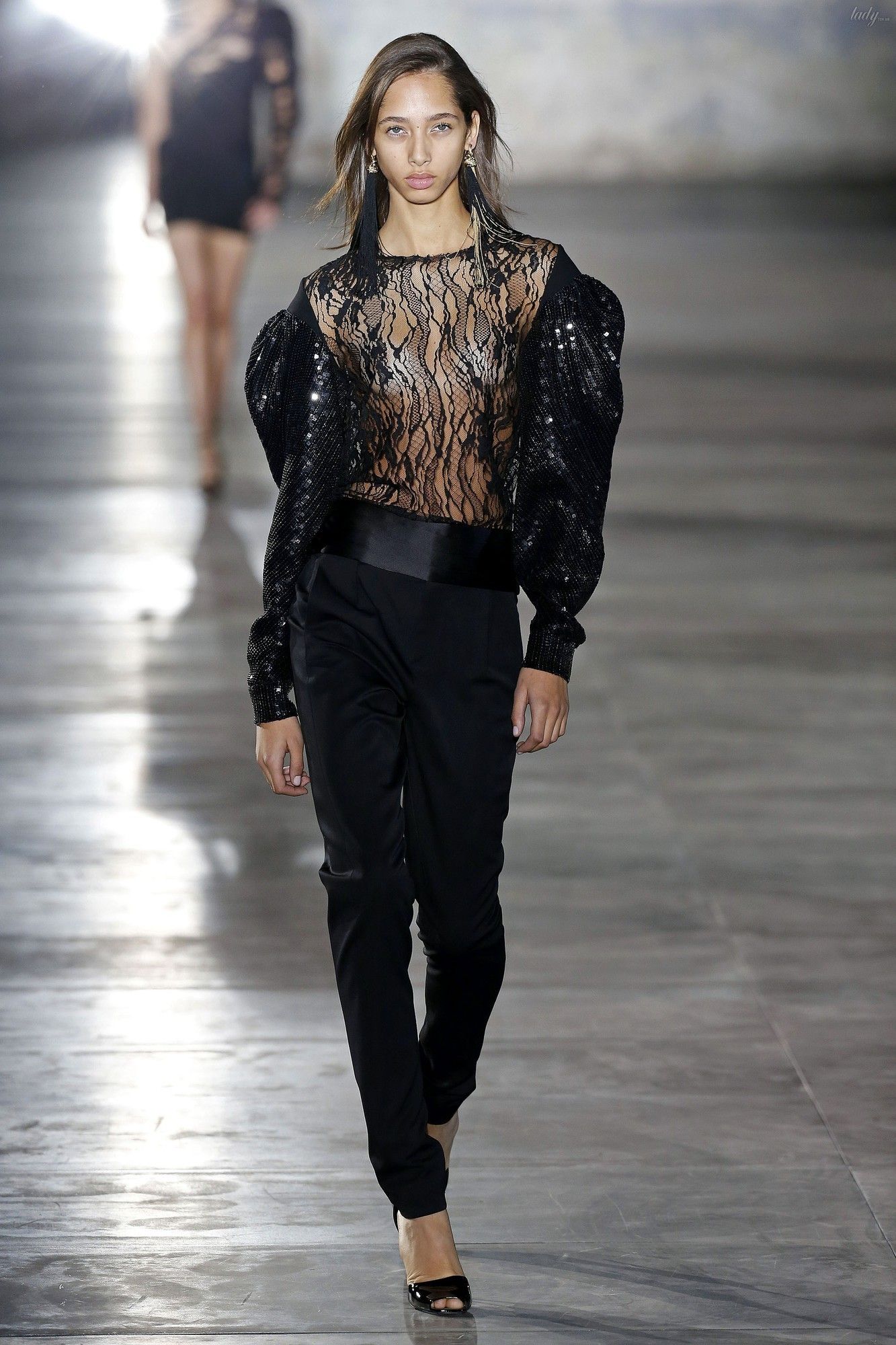 Коллекция Saint Laurent прет-а-порте сезона весна-лето 2017_42