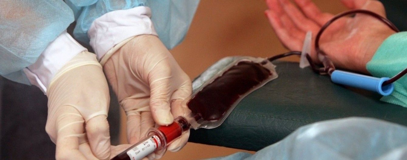 Пациенты с "очереди смерти" требуют от чиновников средств на свое спасение