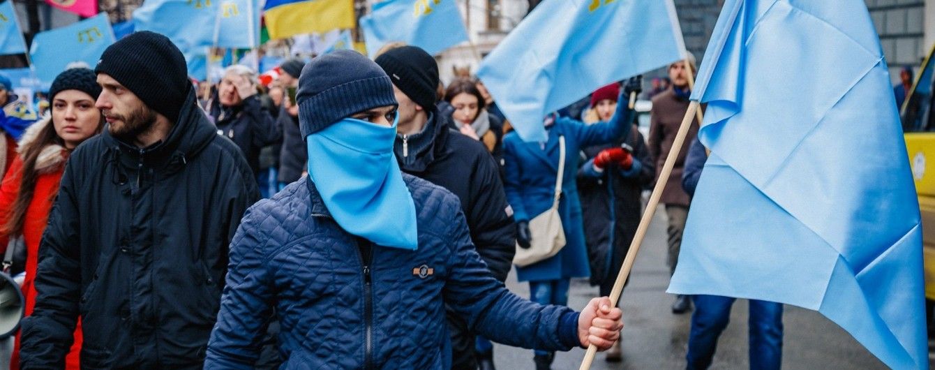 Порошенко готов внести изменения в Конституцию относительно создания крымскотатарской автономии