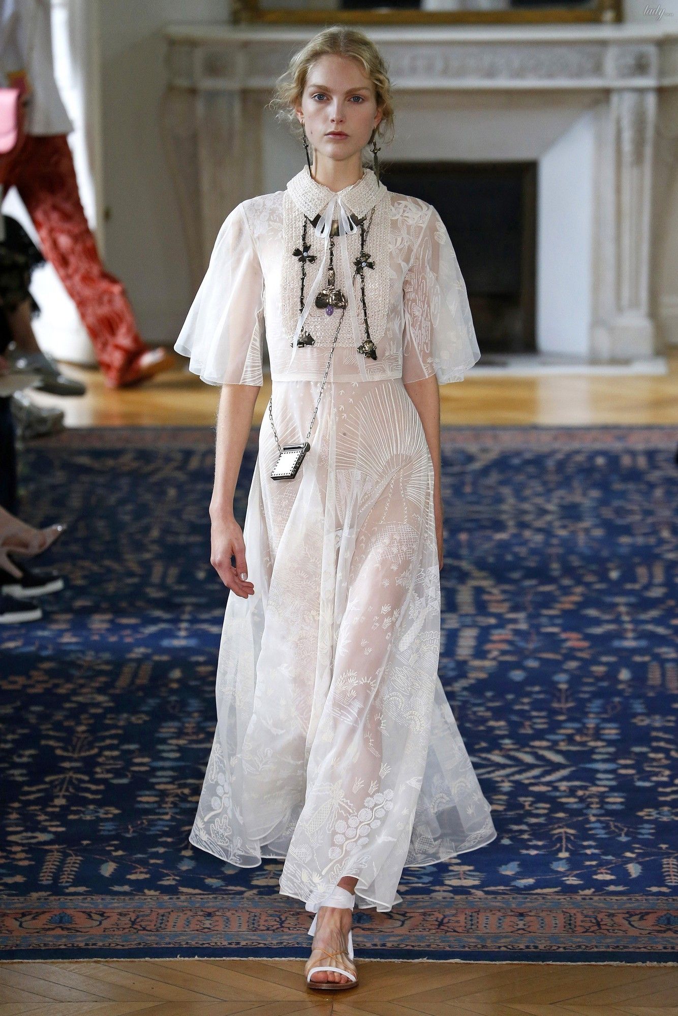 Коллекция Valentino прет-а-порте сезона весна-лето 2017_6