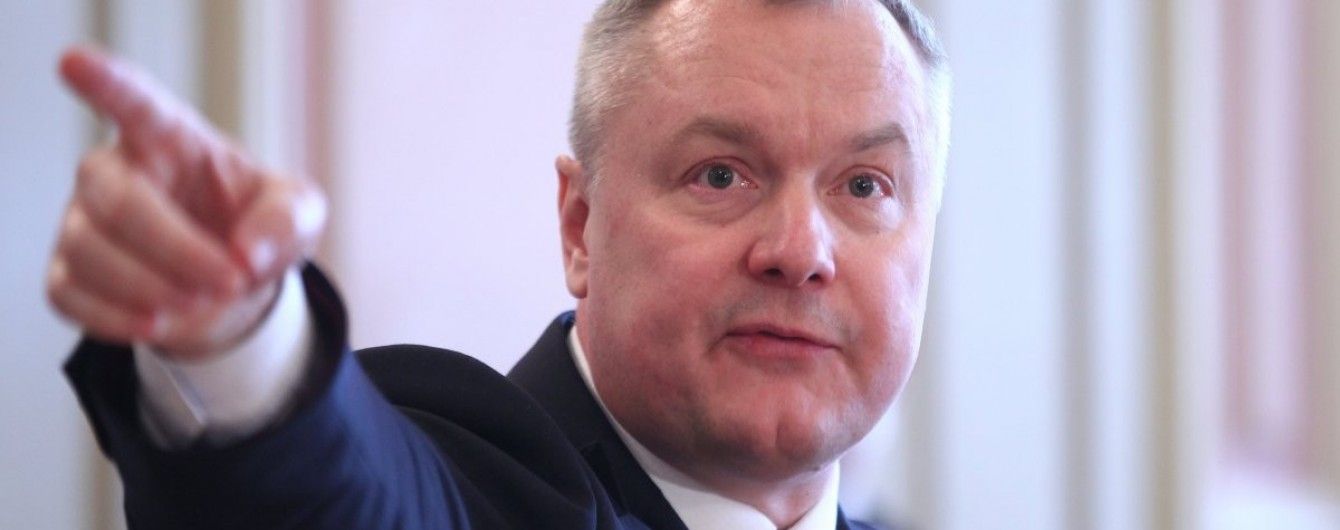 Рада лишила полномочий нардепа Артеменко