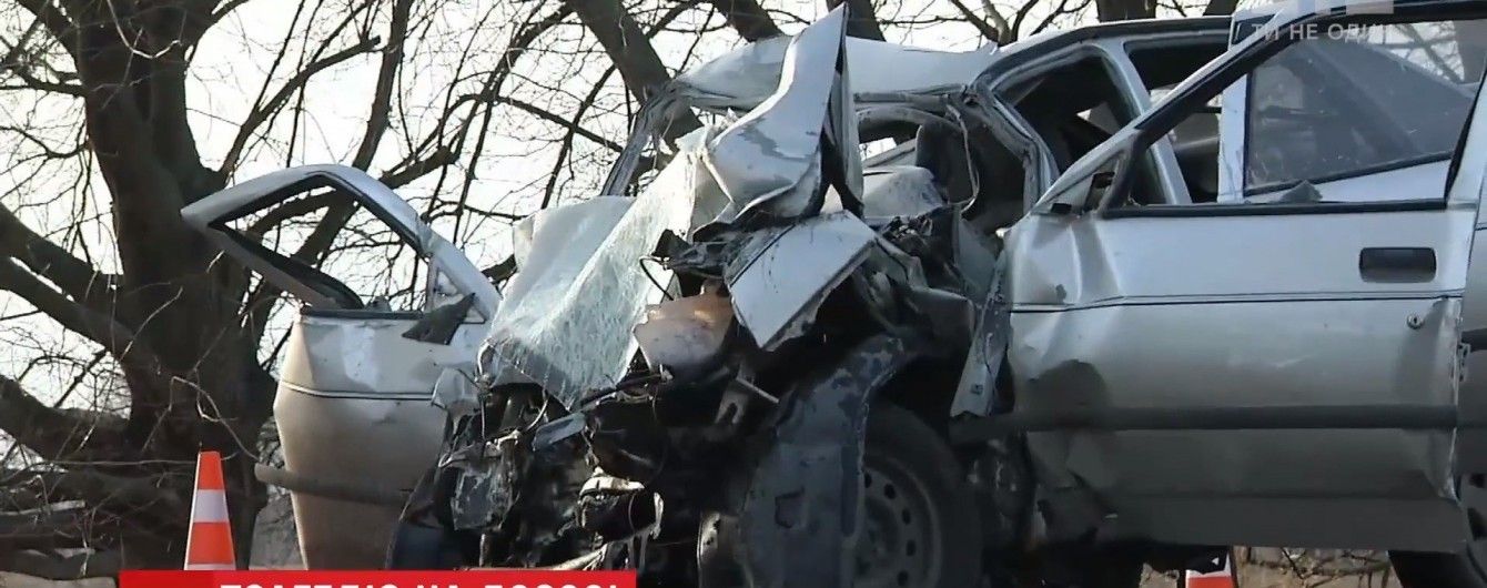 Моторошна аварія під Києвом: у лобовому зіткненні загинули працівники виправної колонії