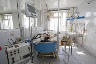 Дівчинка опинилась в реанімації, бо мати не годувала її