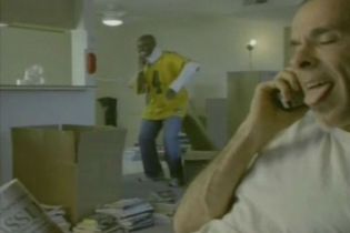 "Wassup?!!" вісім років потому рекламує не пиво, а Обаму (відео)