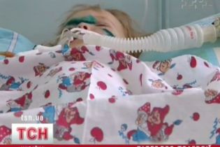 Дворічному Єгору потрібна термінова допомога (відео, оновлено)