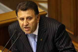 НБУ звинуватив Кабмін у спробі дорватись до друкарського верстата